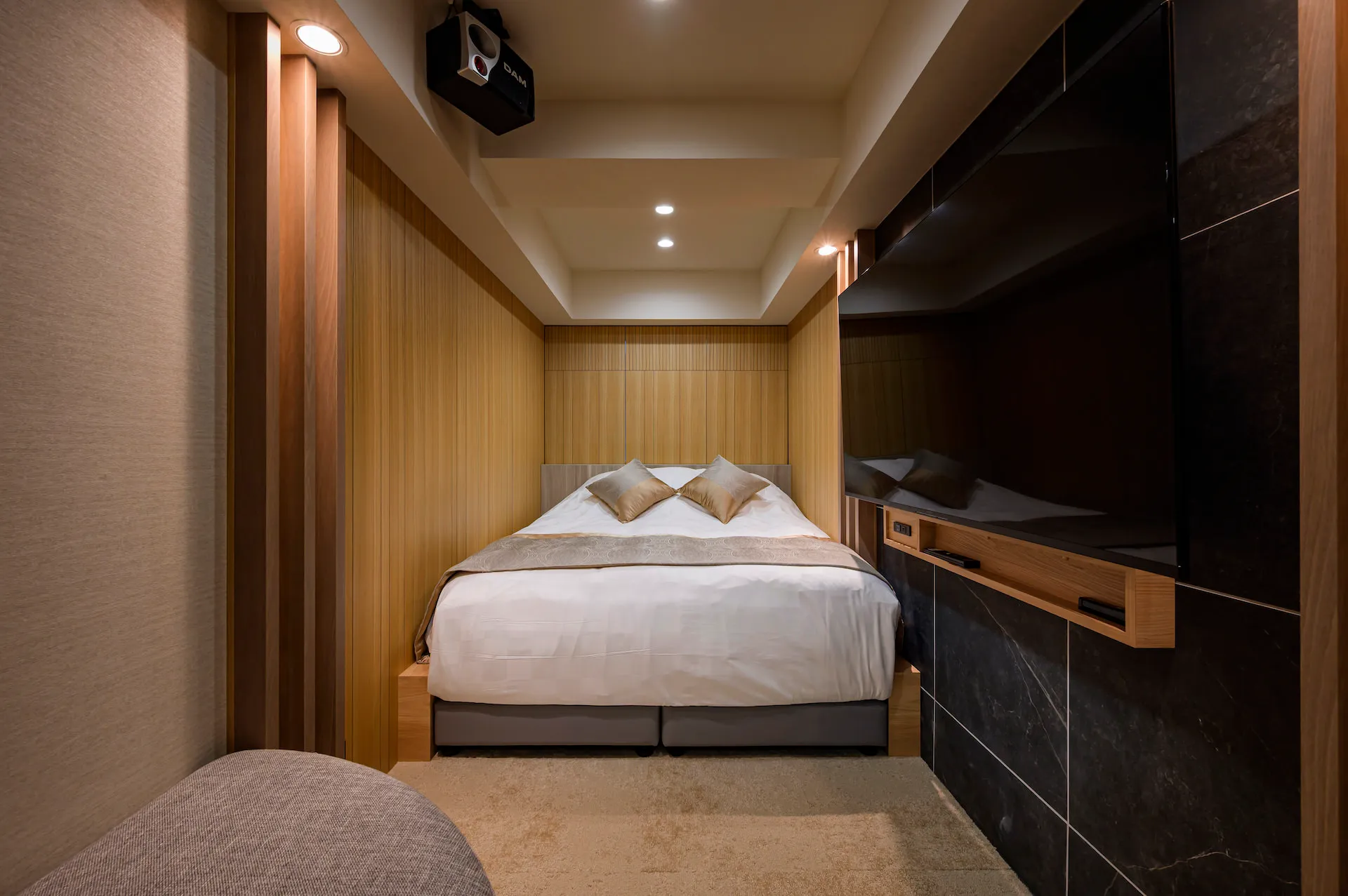 スパスイート内装