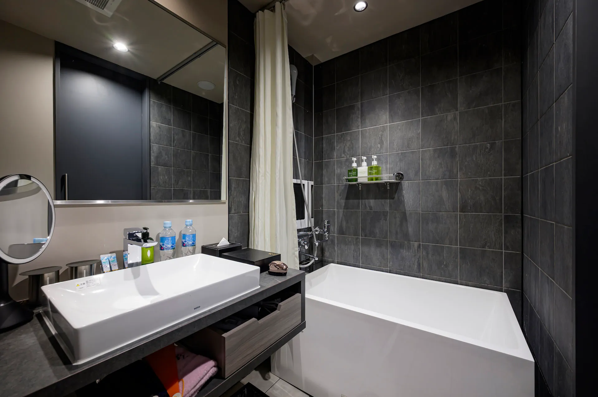 スタンダードクイーン浴室